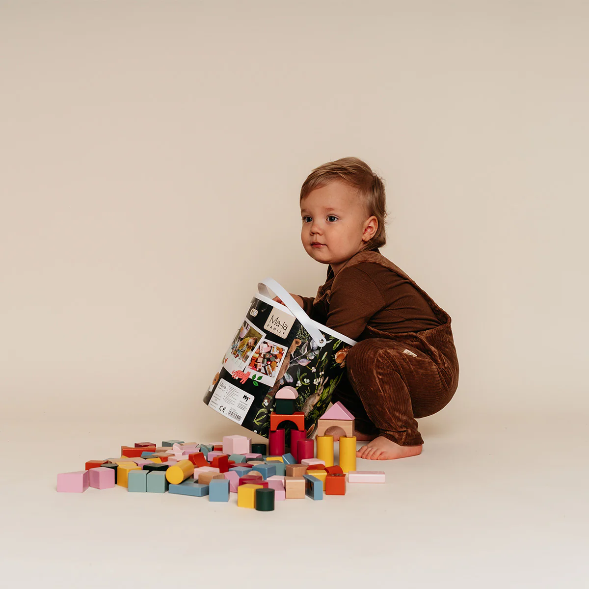 100 puupalikkaa laatikossa - Image 6