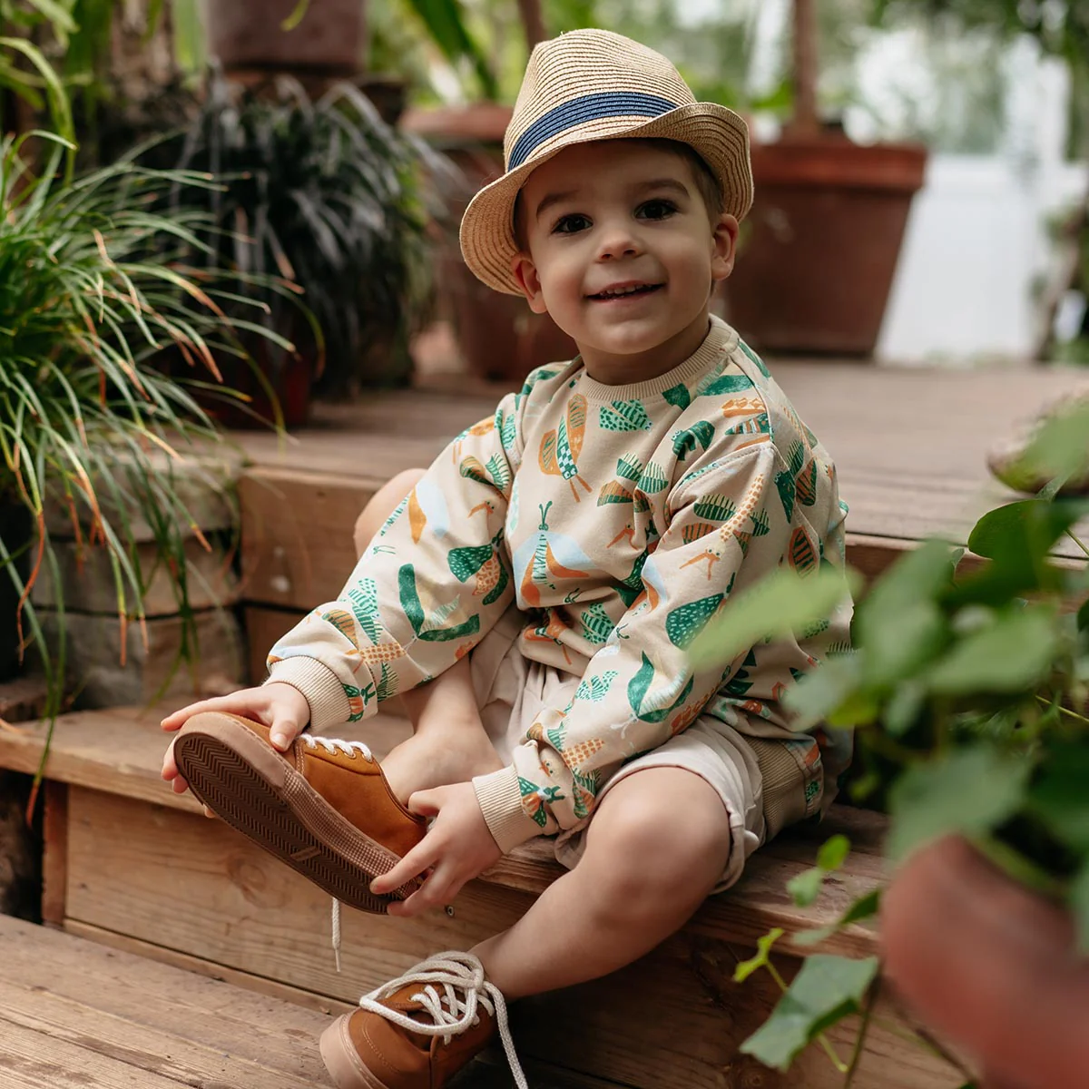 Öttiäiset-collegepaita, beige - Image 5