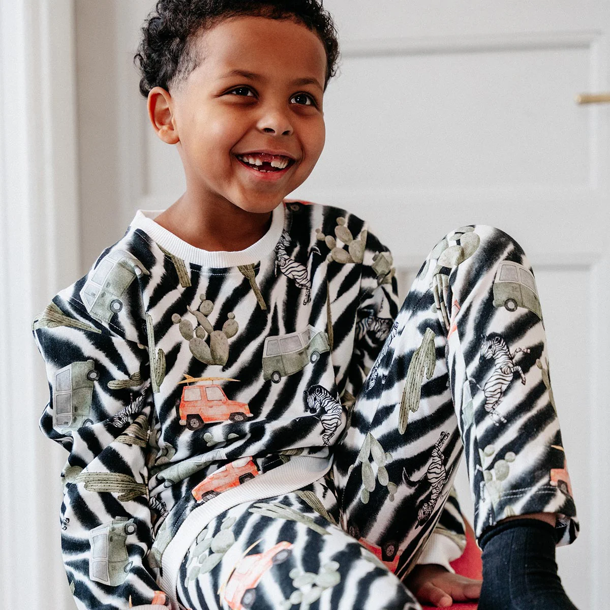 Zepra-collegepaita, musta/valkoinen - Image 3